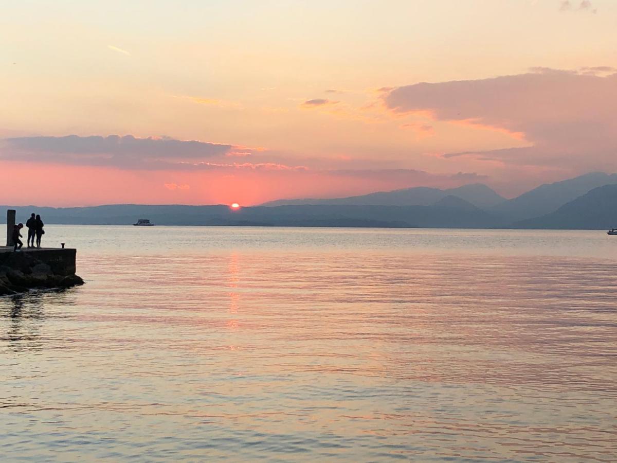 Hotel Zanetti Torri Del Benaco Dış mekan fotoğraf